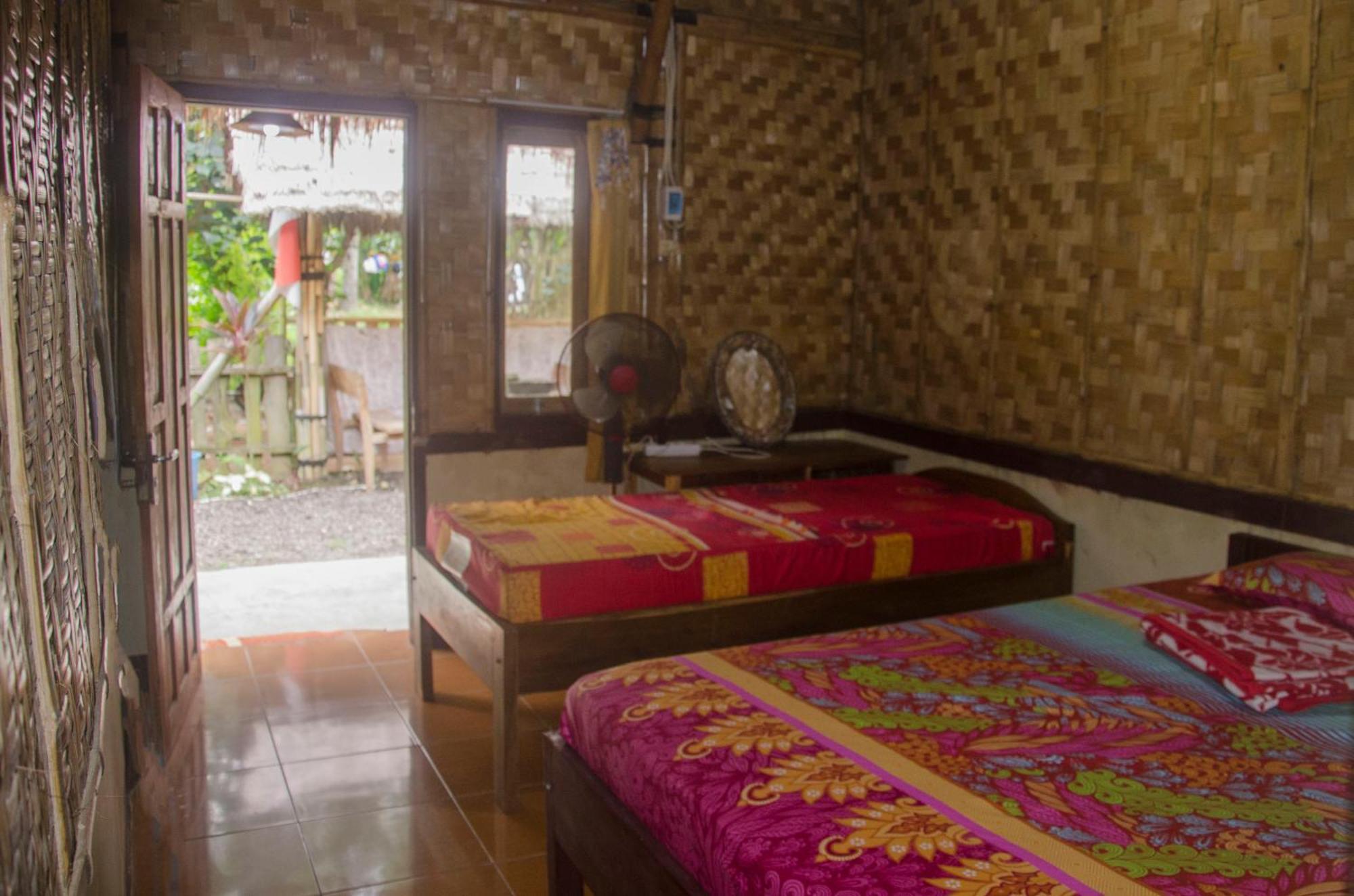 Red Island Bungalows Pasanggaran Exterior foto