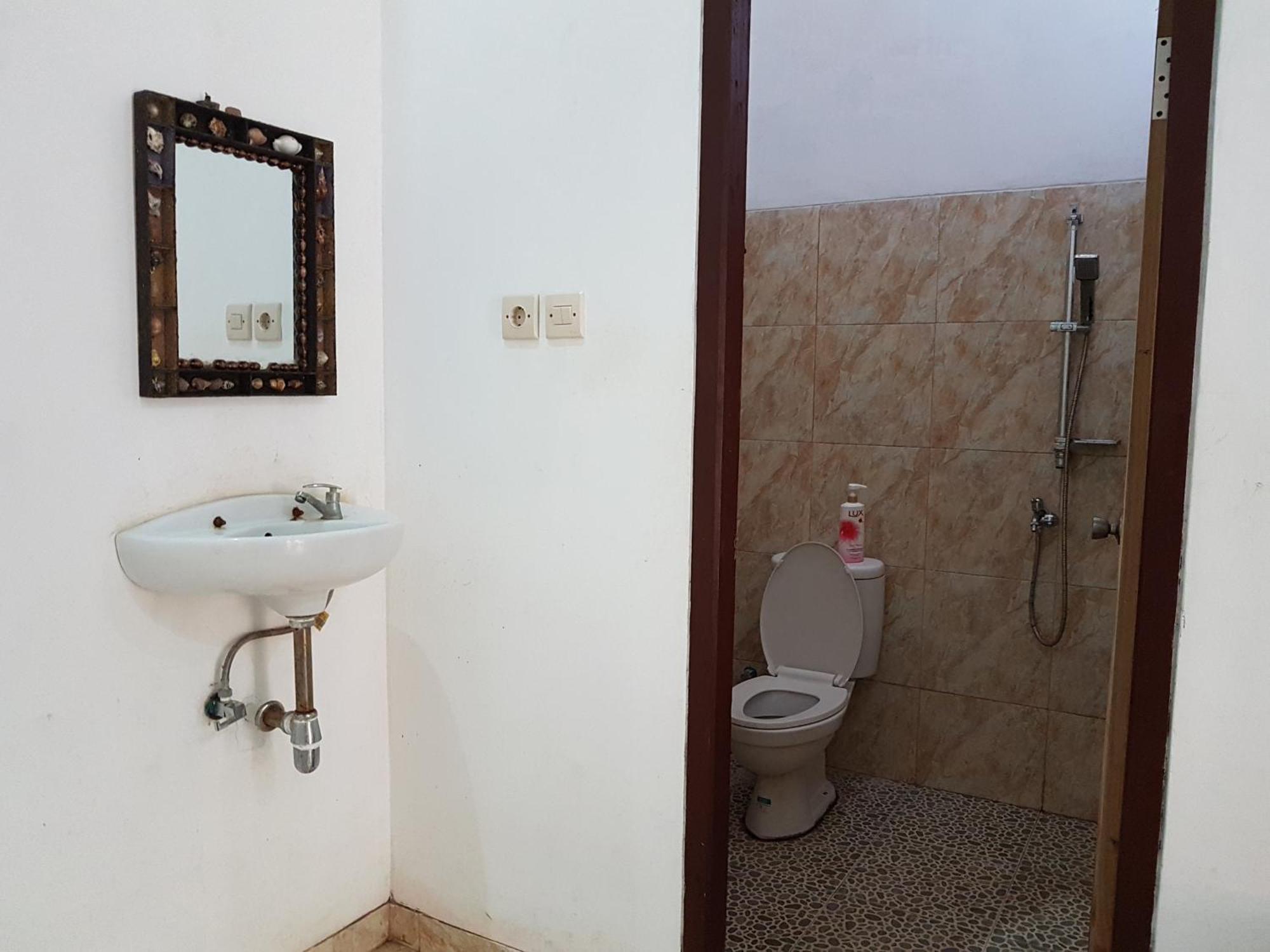 Red Island Bungalows Pasanggaran Zimmer foto
