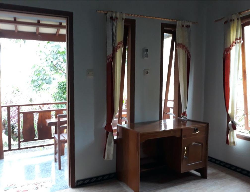 Red Island Bungalows Pasanggaran Zimmer foto